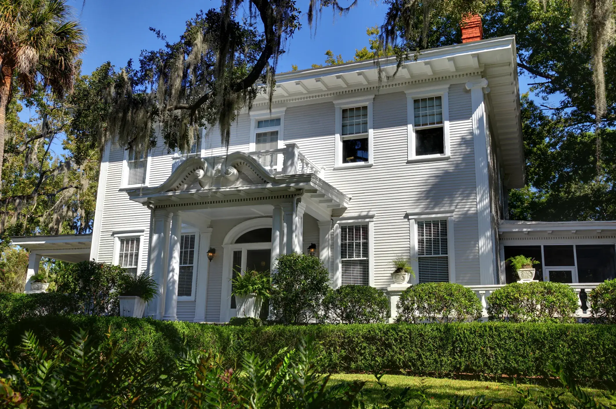 Colonial Home in Buckhead GA - Exterior Painting