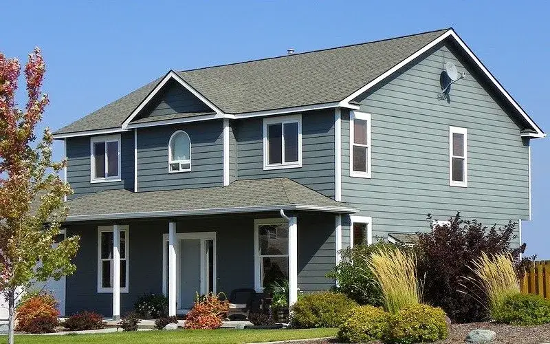 Cape Cod House Style - Gray Green with White Trim - Kimberly Painting 800x500