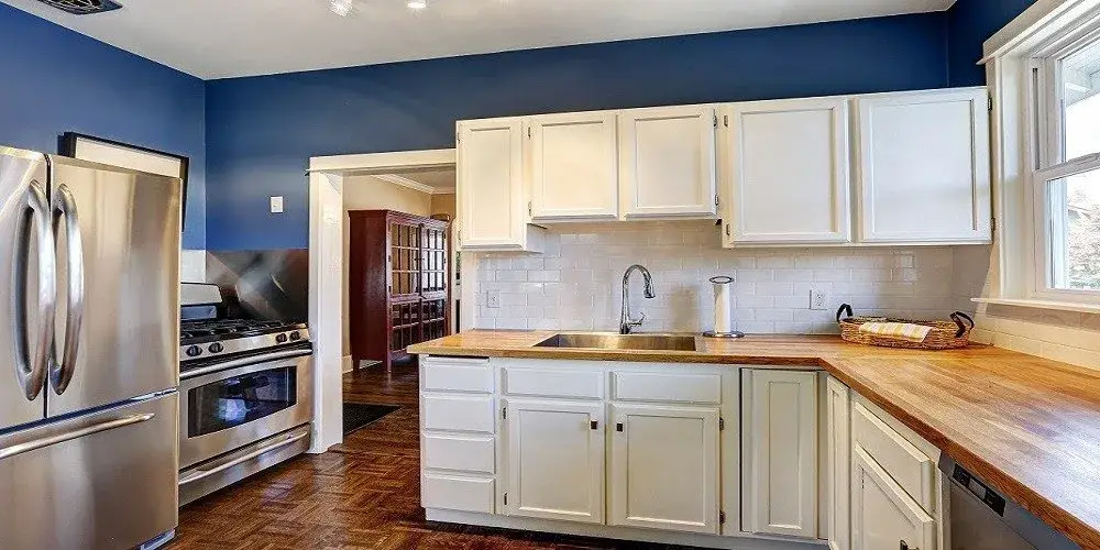 Kitchen Cabinet Painting - Cumming, Georgia - Kimberly Painting - professional cabinet painting