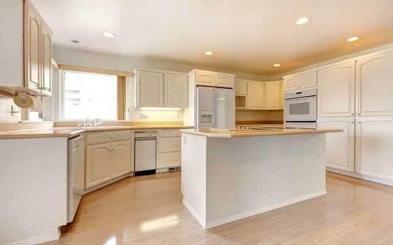 White Kitchen Cabinet Paint - Cumming GA - Kimberly Painting