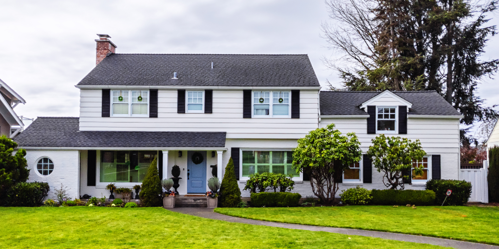 Painting Reviews - Colonial Home in Northern Atlanta GA - Fresh Exterior Paint